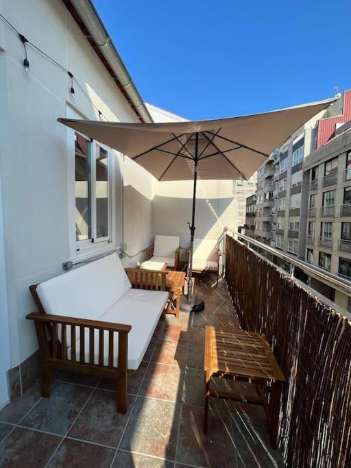 Atico Vintage Con Terraza Lejlighed Vigo Eksteriør billede