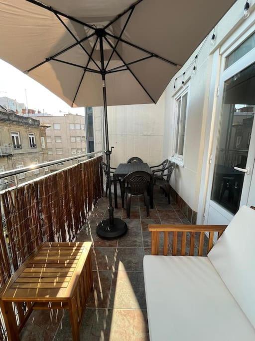 Atico Vintage Con Terraza Lejlighed Vigo Eksteriør billede